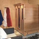 Nice Home In Hatlestrand With Sauna بيت للعطل