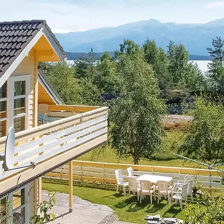 Gorgeous Home In Hatlestrand With House Sea View Holiday home
