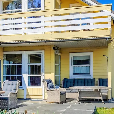 Cozy In With Sauna Ferienhaus Hatlestrand