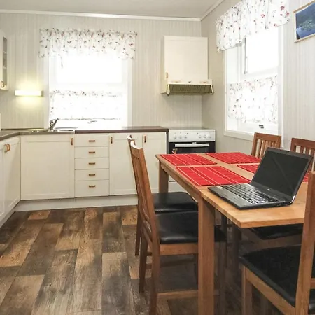 Cozy In With Sauna Ferienhaus Hatlestrand