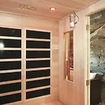 Front In With Sauna Vakantiehuis *
